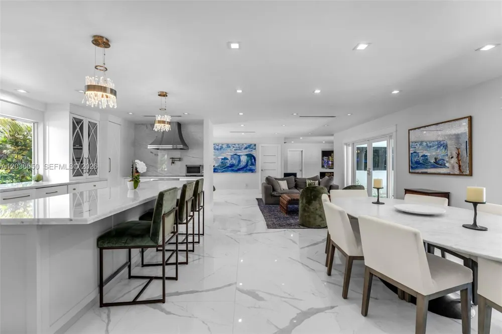 6561 Marlin Dr Coral Gables, FL 33158