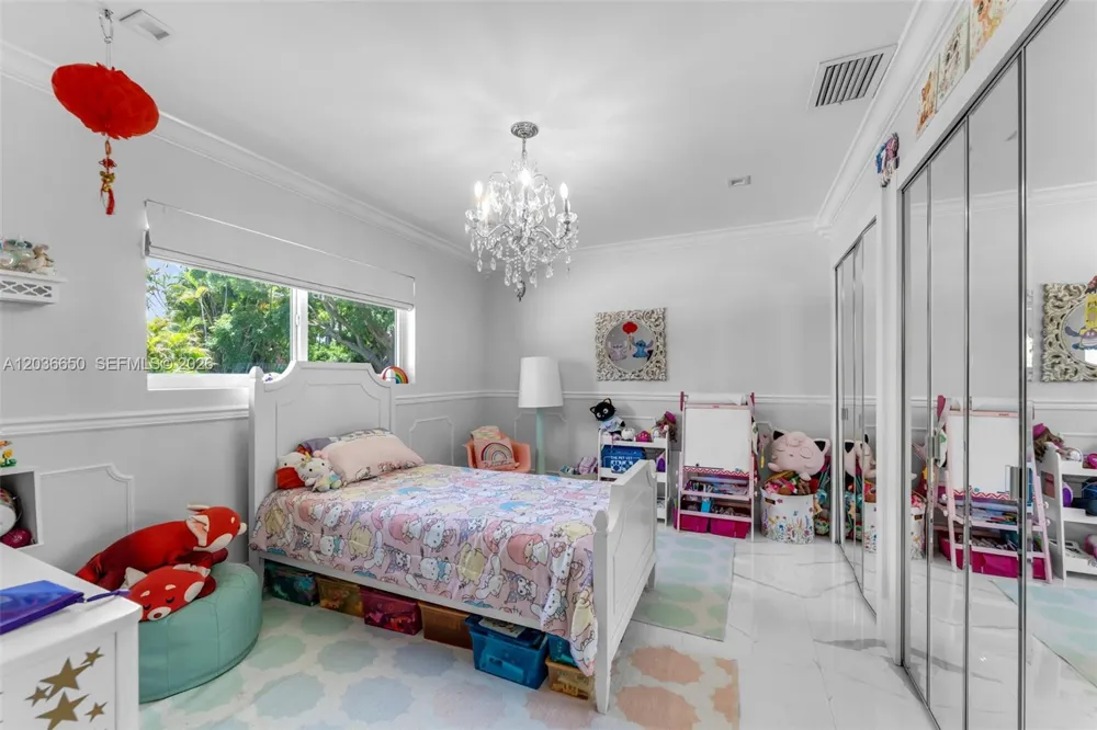 6561 Marlin Dr Coral Gables, FL 33158