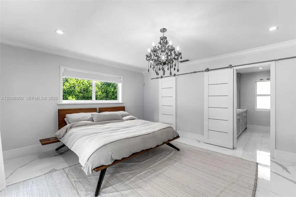 6561 Marlin Dr Coral Gables, FL 33158