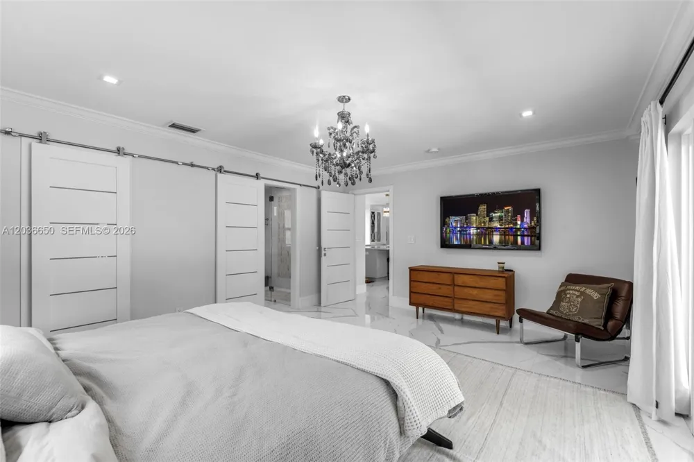 6561 Marlin Dr Coral Gables, FL 33158