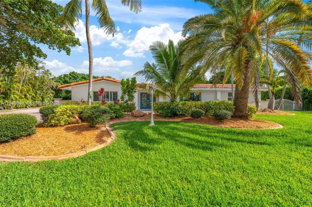 6561 Marlin Dr Coral Gables, FL 33158