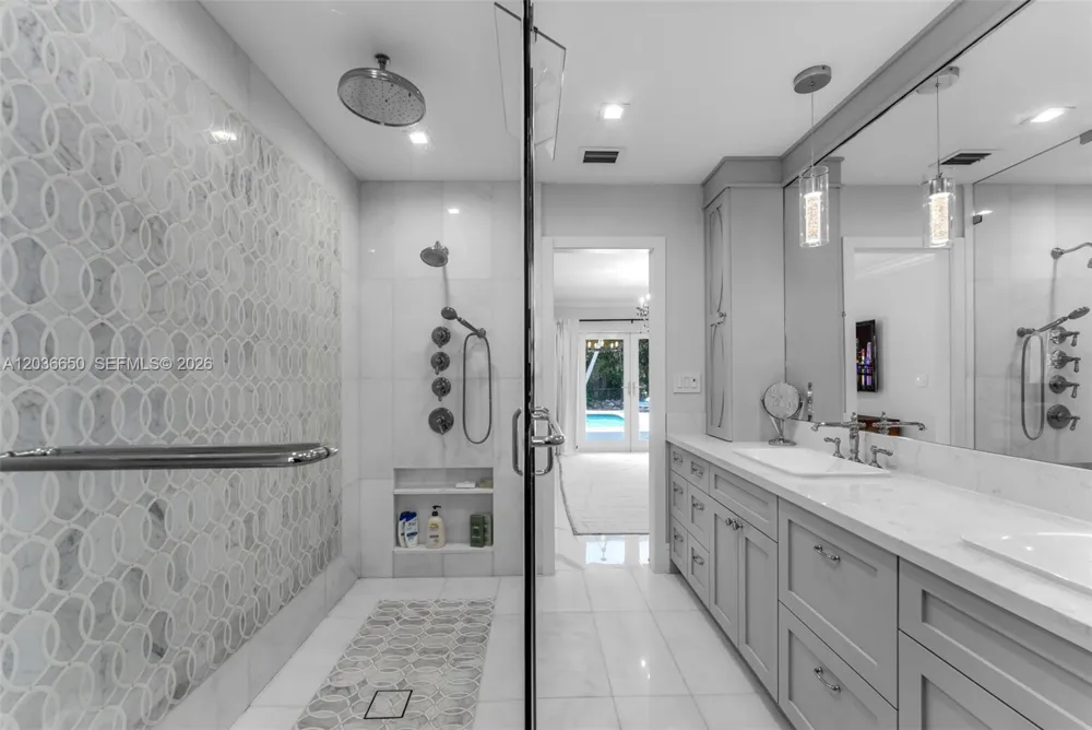 6561 Marlin Dr Coral Gables, FL 33158