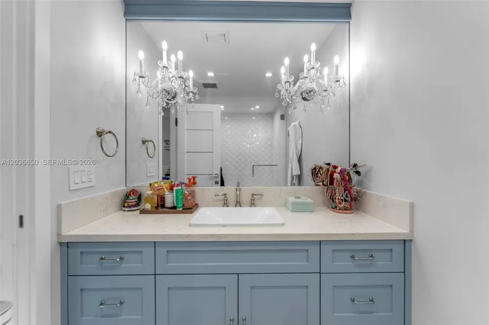 6561 Marlin Dr Coral Gables, FL 33158