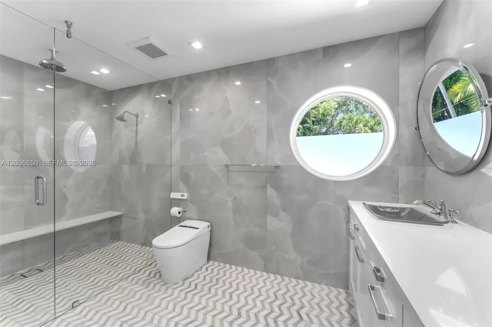 6561 Marlin Dr Coral Gables, FL 33158