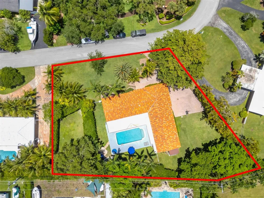 6561 Marlin Dr Coral Gables, FL 33158