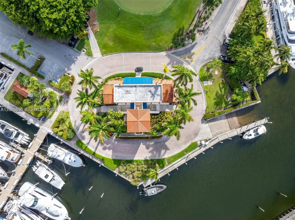 6561 Marlin Dr Coral Gables, FL 33158