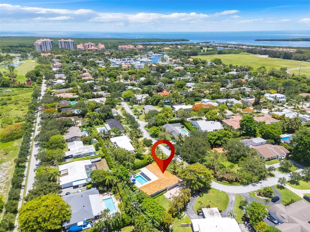 6561 Marlin Dr Coral Gables, FL 33158