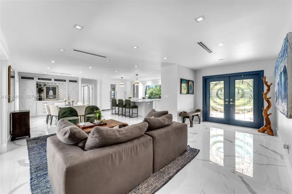 6561 Marlin Dr Coral Gables, FL 33158