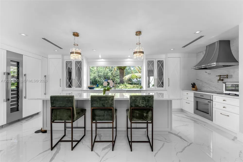 6561 Marlin Dr Coral Gables, FL 33158