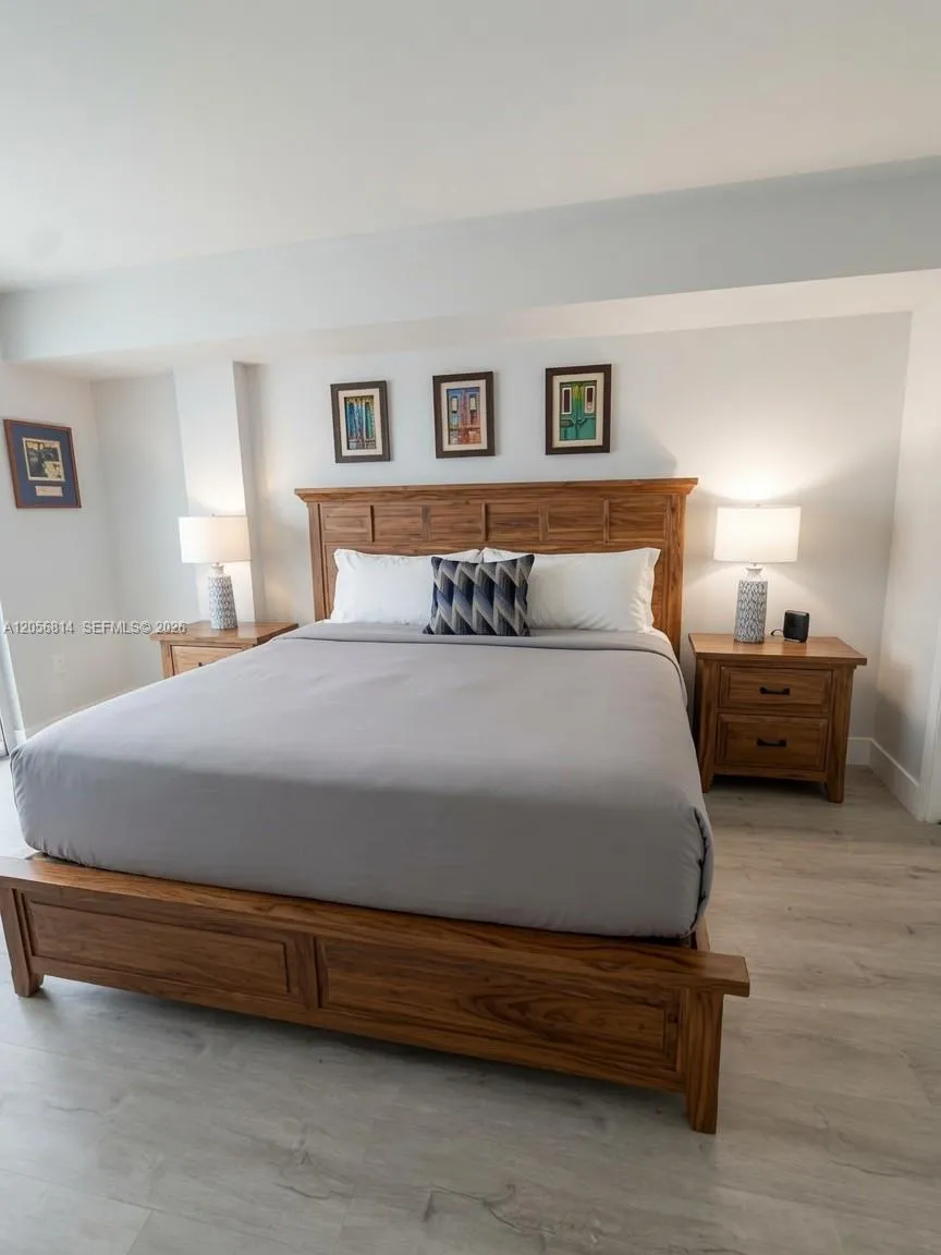 10275 Collins Ave #614 Bal Harbour, FL 33154
