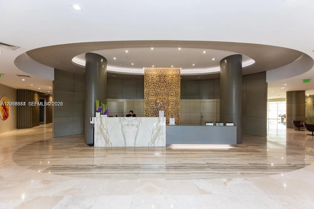 10275 Collins Ave #614 Bal Harbour, FL 33154