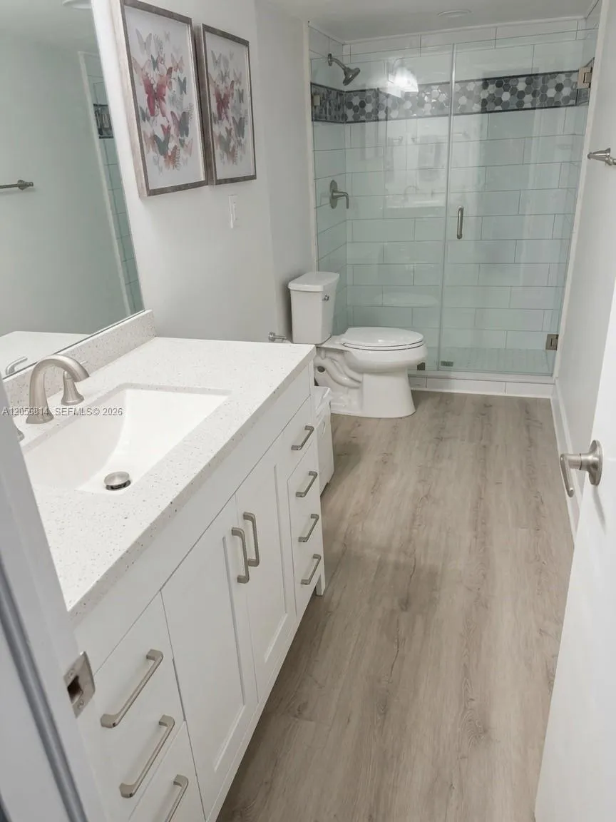 10275 Collins Ave #614 Bal Harbour, FL 33154