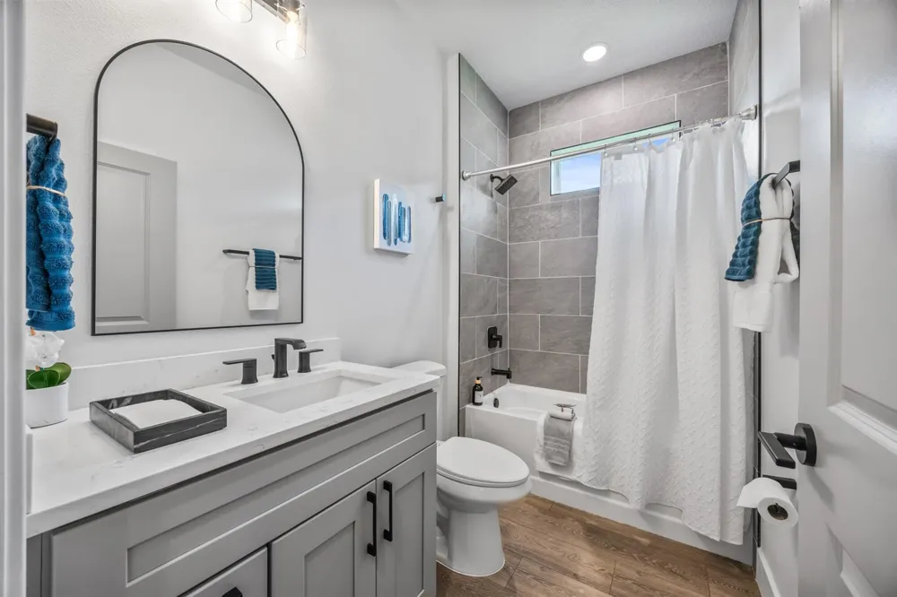 1254 HEITZMAN AVENUE SW Palm Bay, FL 32908