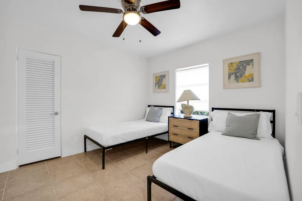 320 Inlet Way #4 Palm Beach Shores, FL 33404