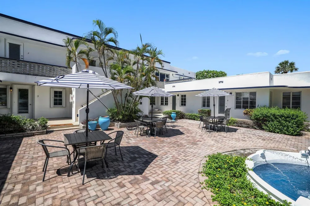320 Inlet Way #4 Palm Beach Shores, FL 33404