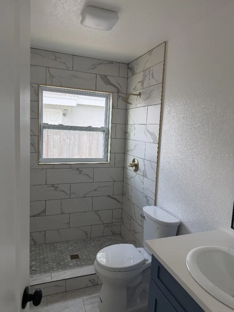 632 89TH AVENUE St Petersburg, FL 33702