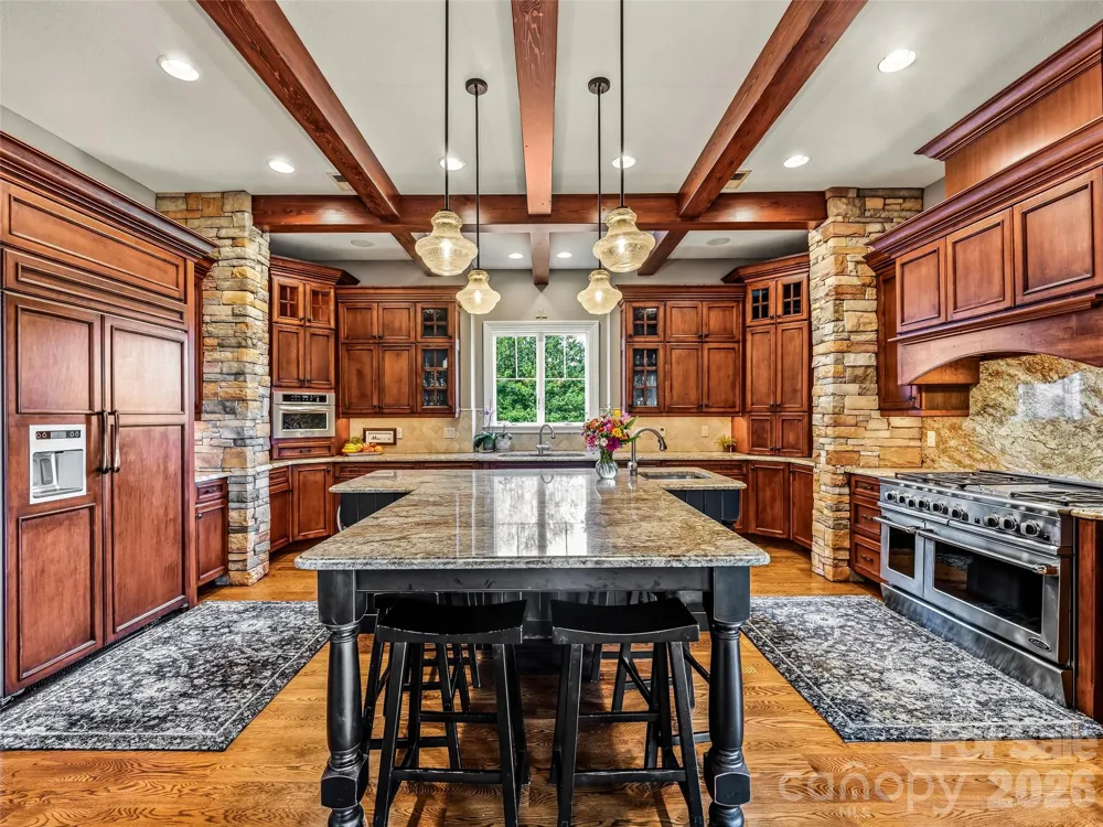 280 Walnut Hollow Road Brevard, NC 28712