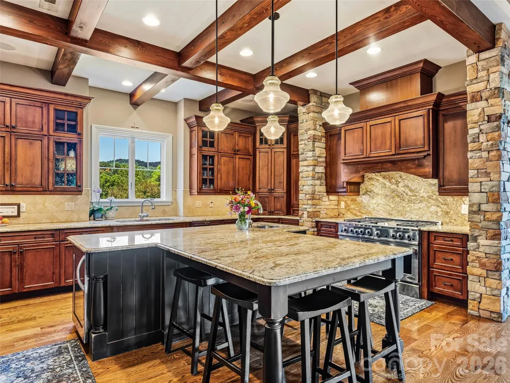 280 Walnut Hollow Road Brevard, NC 28712