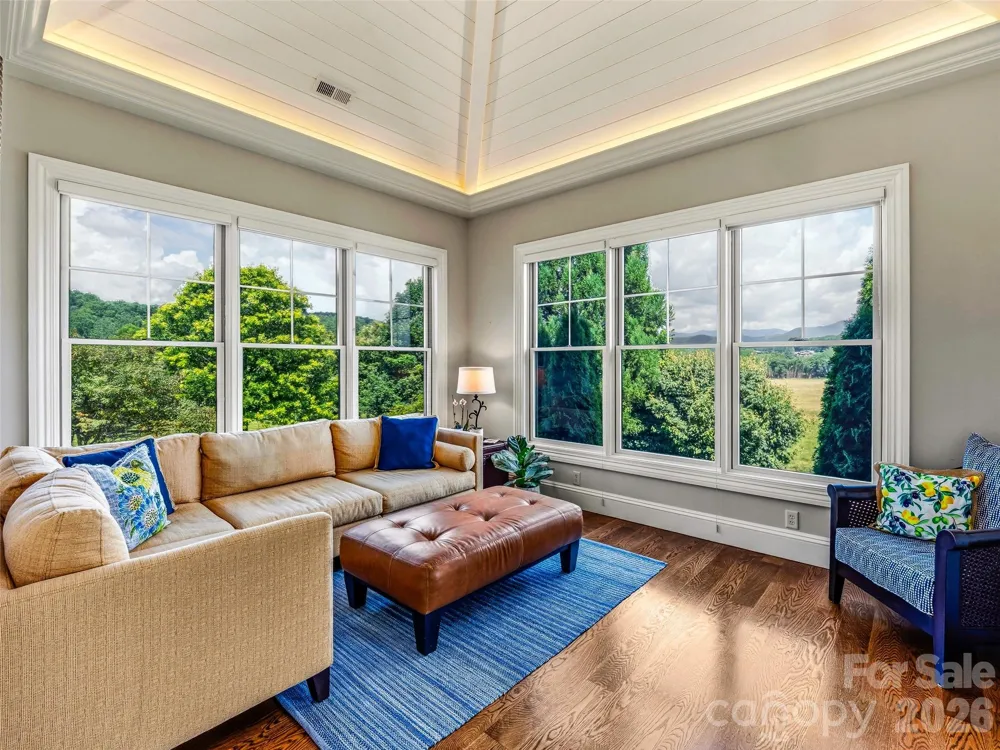 280 Walnut Hollow Road Brevard, NC 28712