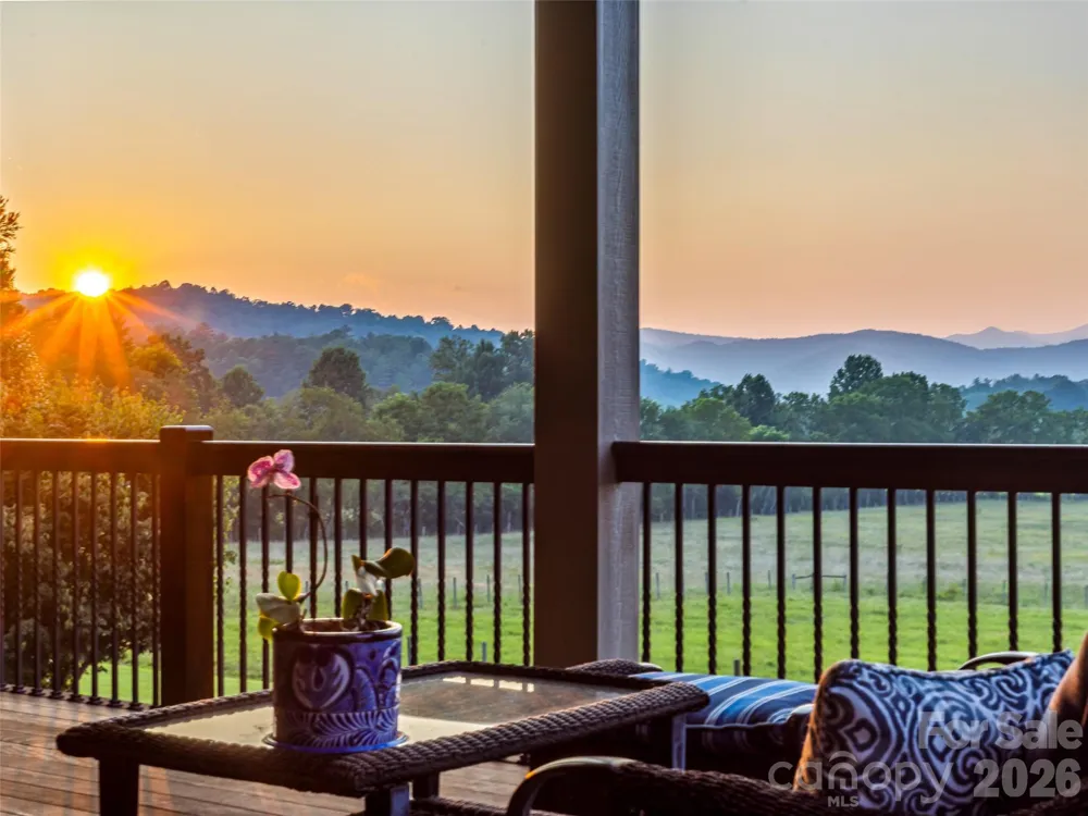280 Walnut Hollow Road Brevard, NC 28712