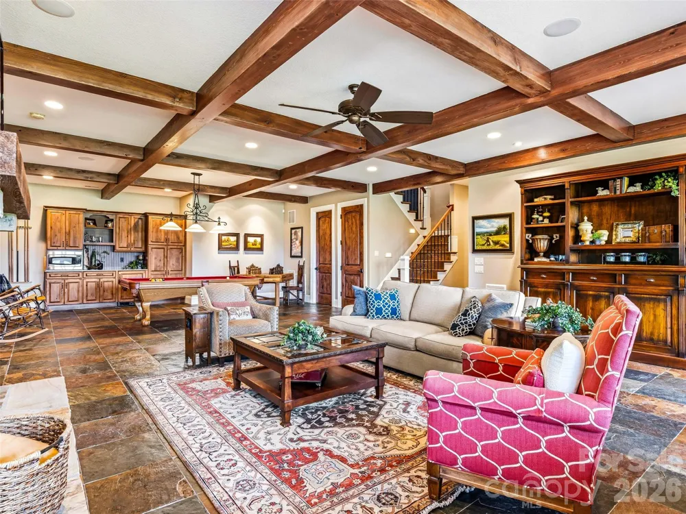 280 Walnut Hollow Road Brevard, NC 28712
