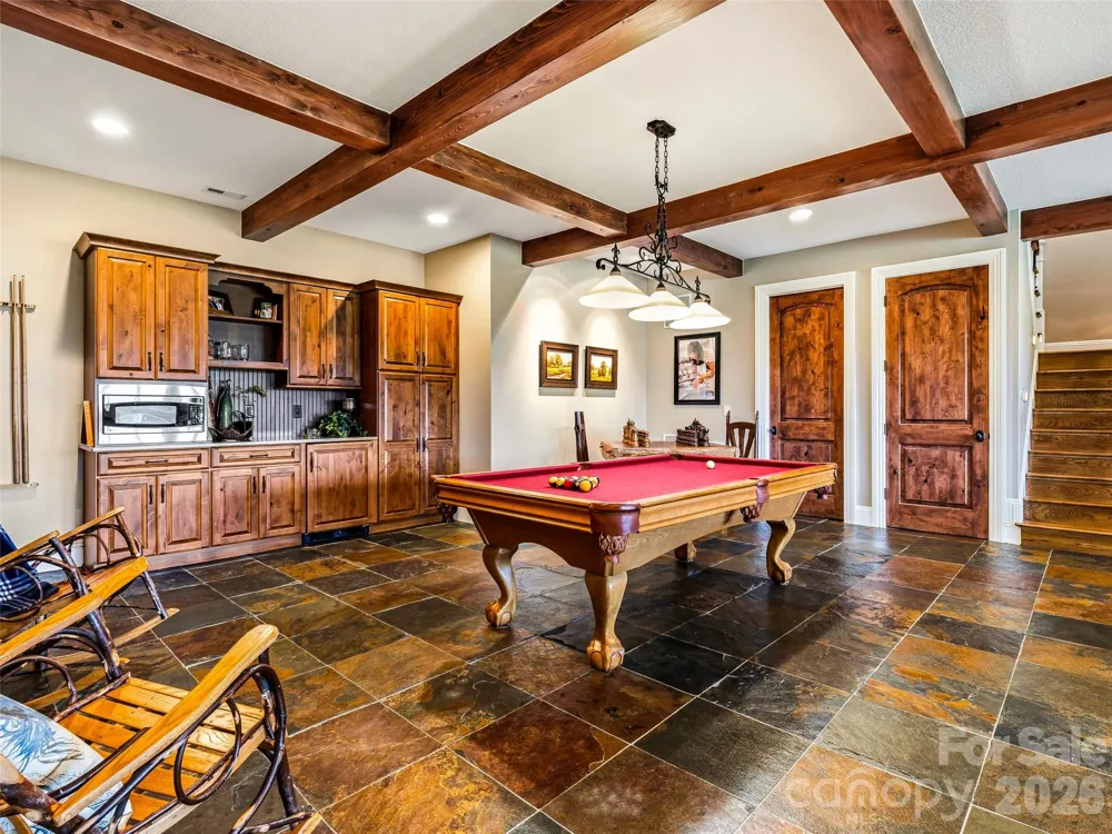 280 Walnut Hollow Road Brevard, NC 28712