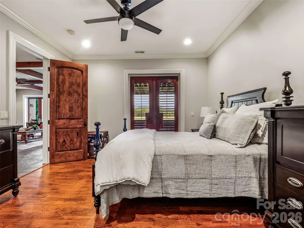 280 Walnut Hollow Road Brevard, NC 28712