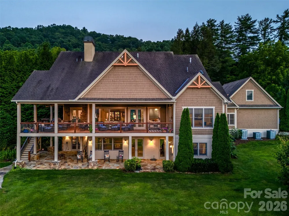 280 Walnut Hollow Road Brevard, NC 28712