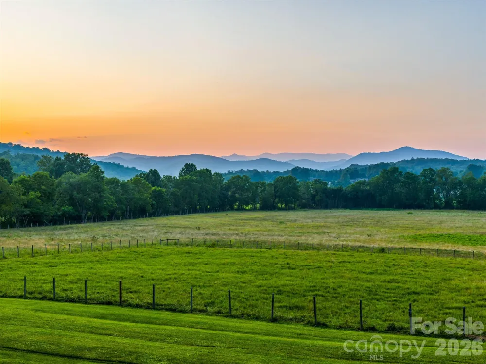 280 Walnut Hollow Road Brevard, NC 28712