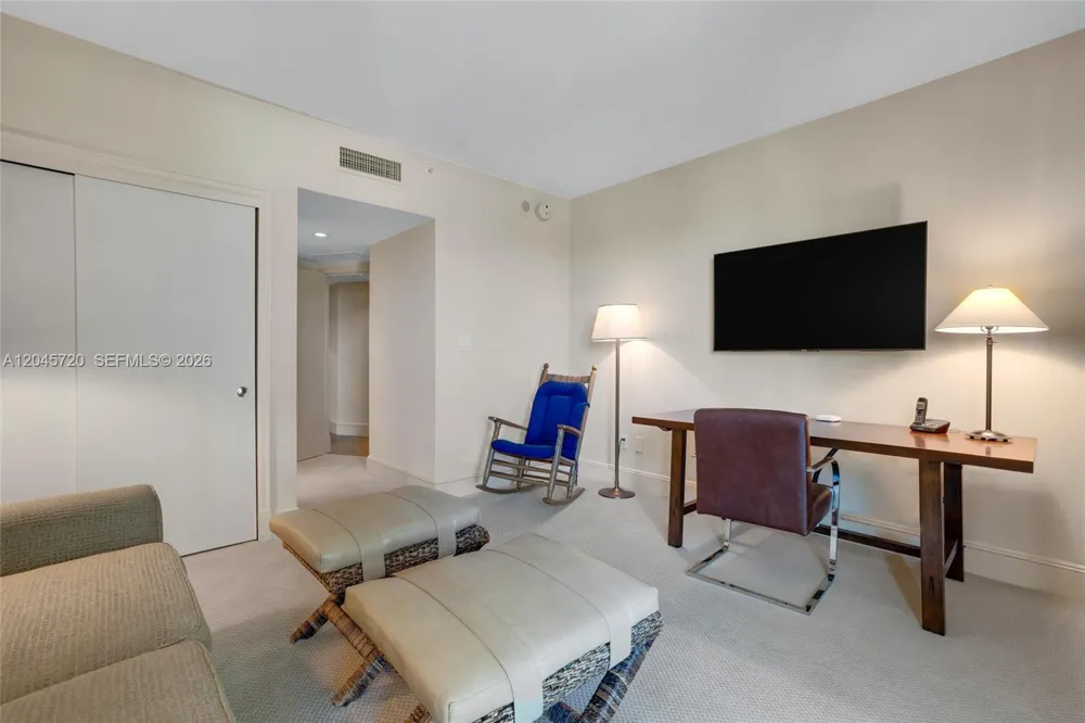 20155 NE 38th Ct #904 Aventura, FL 33180