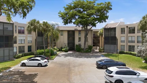 6301 UNIVERSITY DRIVE #206