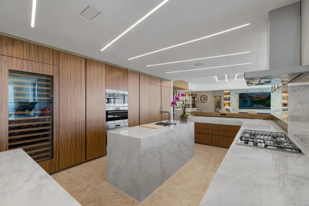 2200 Ocean Boulevard #S1604/1605 Fort Lauderdale, FL 33305