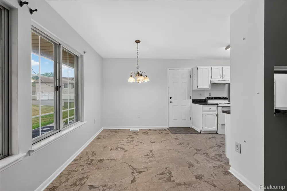 8324 Genesee Road Genesee Charter Township, MI 48458