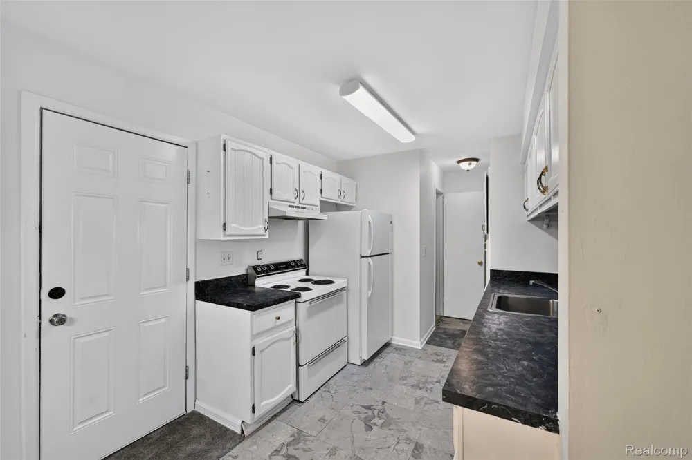 8324 Genesee Road Genesee Charter Township, MI 48458