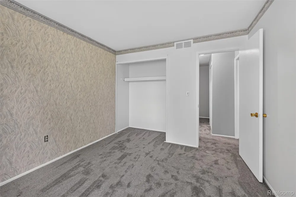 8324 Genesee Road Genesee Charter Township, MI 48458