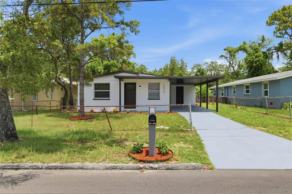 3412 E HENRY AVENUE Tampa, FL 33610