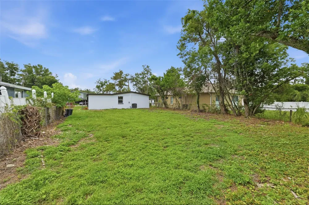 3412 E HENRY AVENUE Tampa, FL 33610