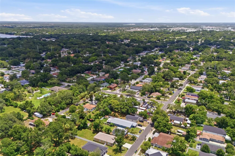 3412 E HENRY AVENUE Tampa, FL 33610