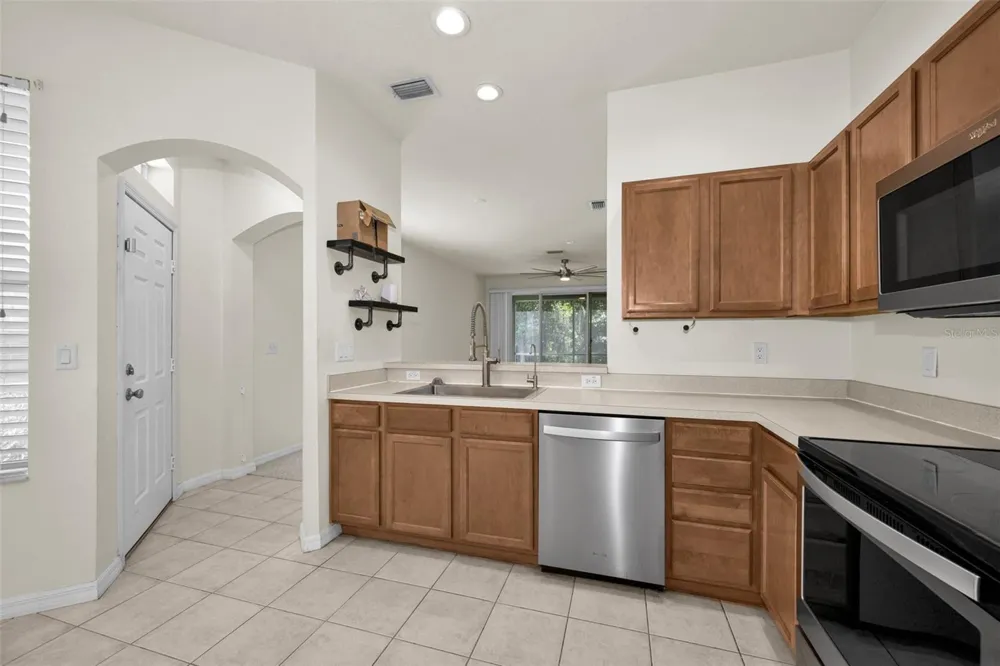 2418 EARLSWOOD COURT Brandon, FL 33510