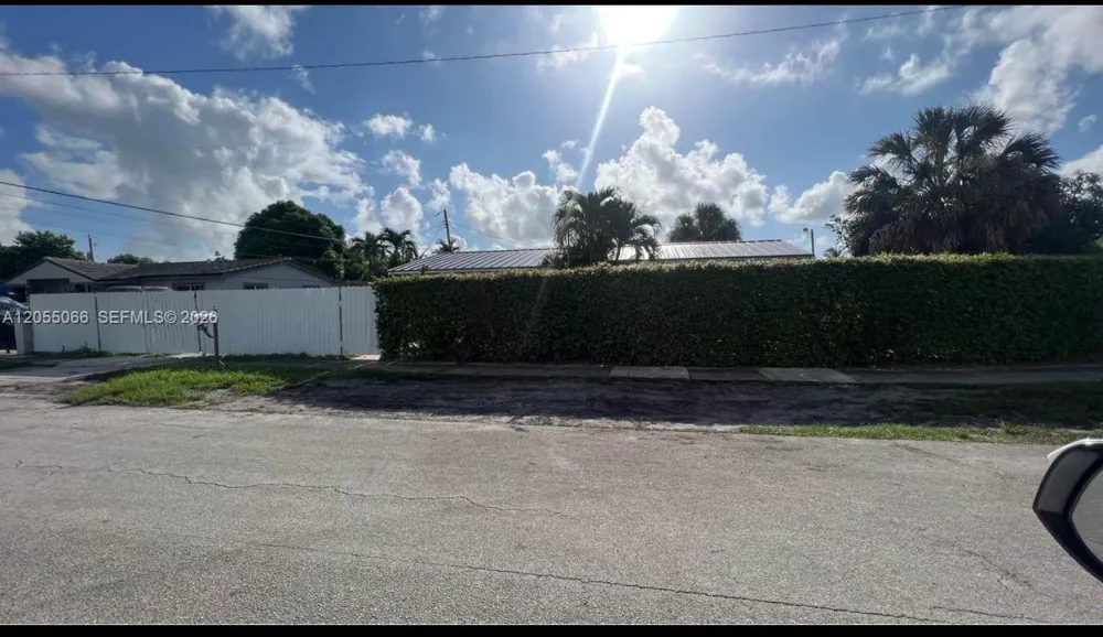 17201 NW 53rd Ave #1 Miami Gardens, FL 33055