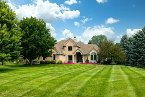 9108 Cambridge Drive