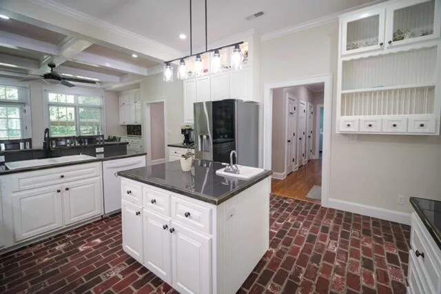 134 Spring Lake Drive Dunlap, TN 37327