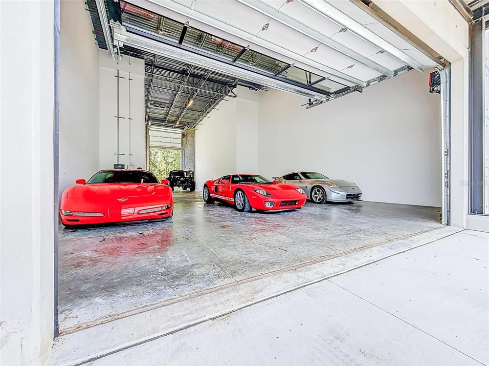 6500 MOTOR ENCLAVE WAY ##1103 Tampa, FL 33610