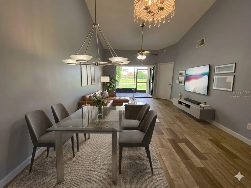 82 LAKEPOINTE CIRCLE #82 Kissimmee, FL 34743