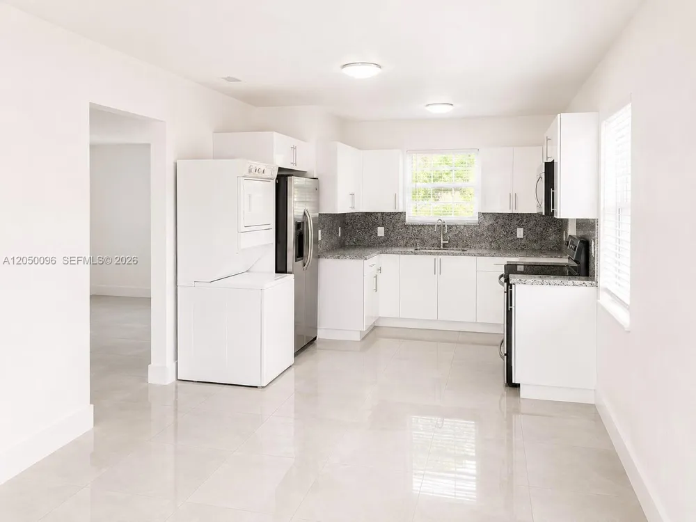 1114 NW 59th St Miami, FL 33127
