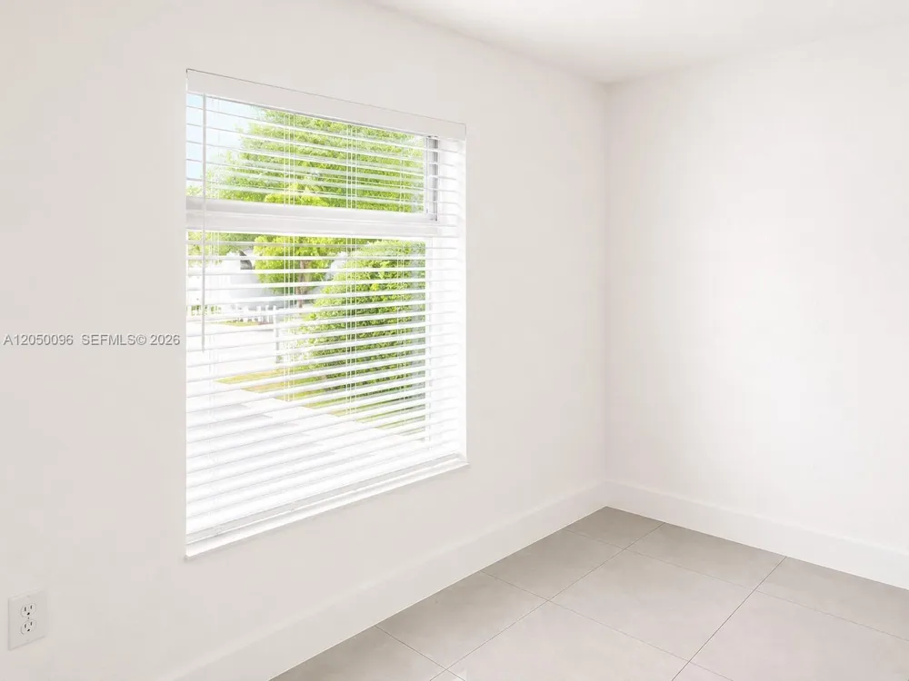 1114 NW 59th St Miami, FL 33127