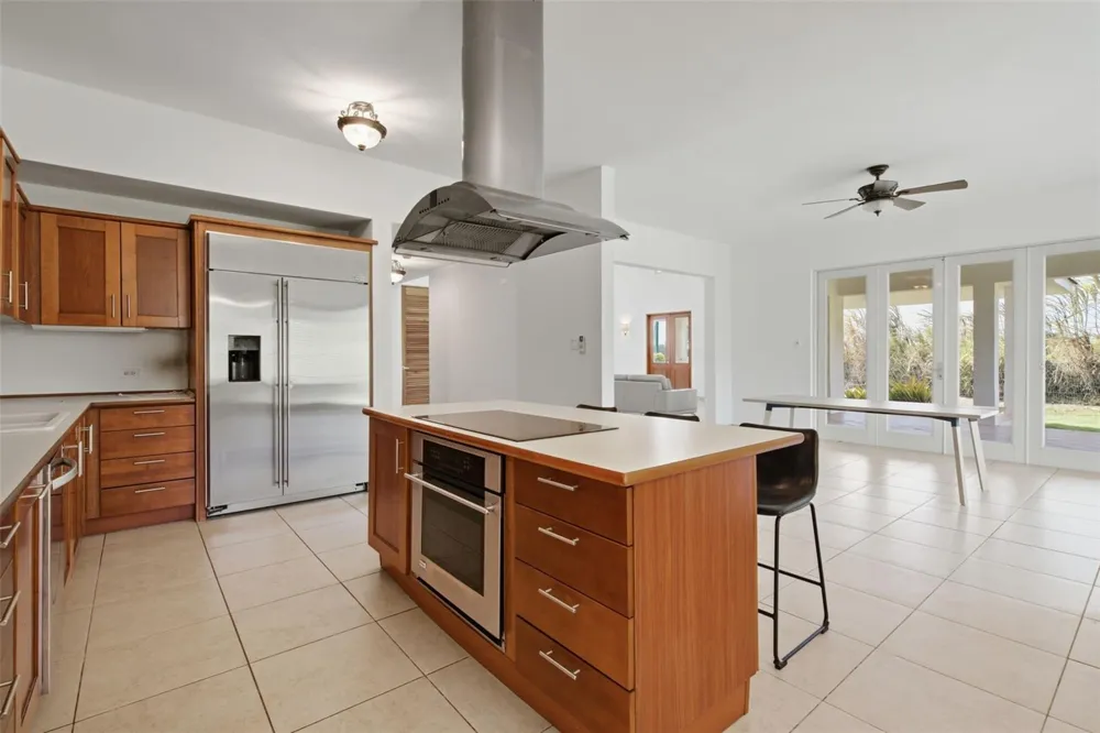 451 CAMINO GUAJATACA Dorado, PR 00646