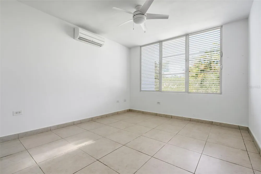 451 CAMINO GUAJATACA Dorado, PR 00646