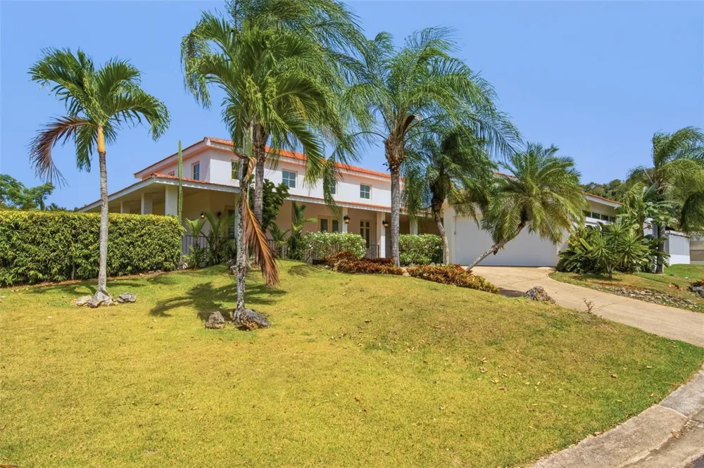 451 CAMINO GUAJATACA Dorado, PR 00646