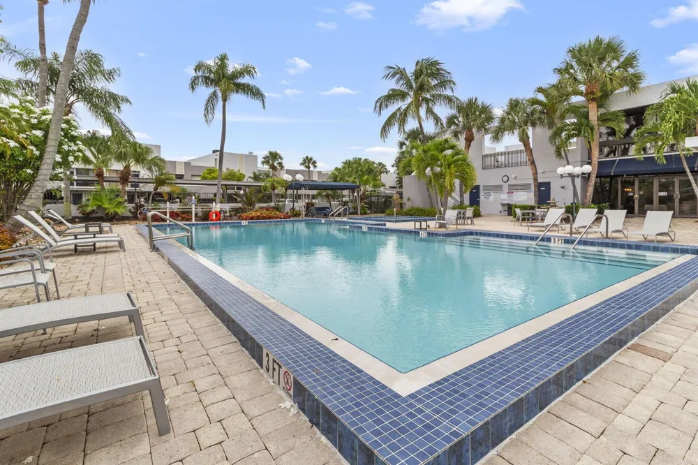 1100 SE 5TH COURT #68 Pompano Beach, FL 33060